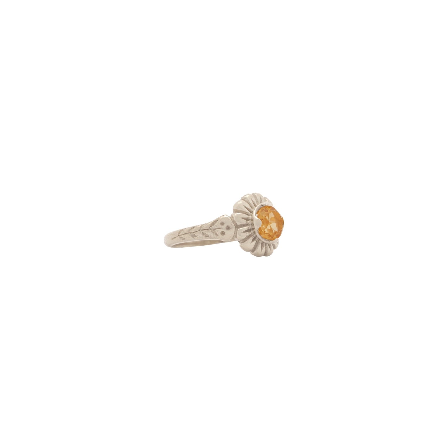 Flower Ring with Gemstone - Hunt Of Hounds