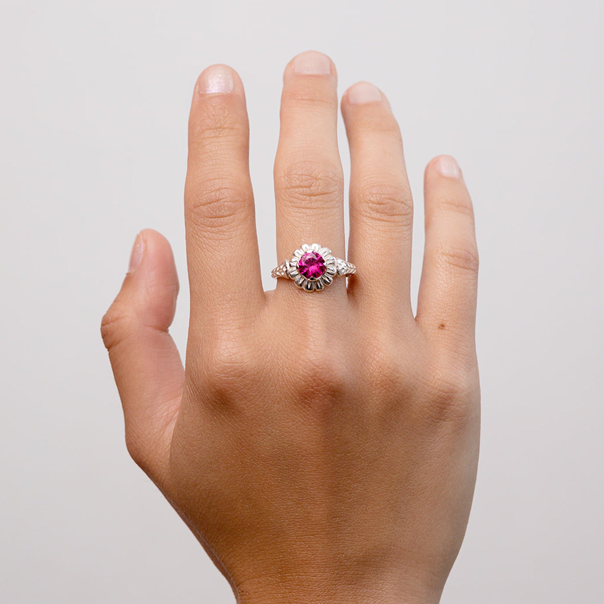 Flower Ring with Gemstone - Hunt Of Hounds