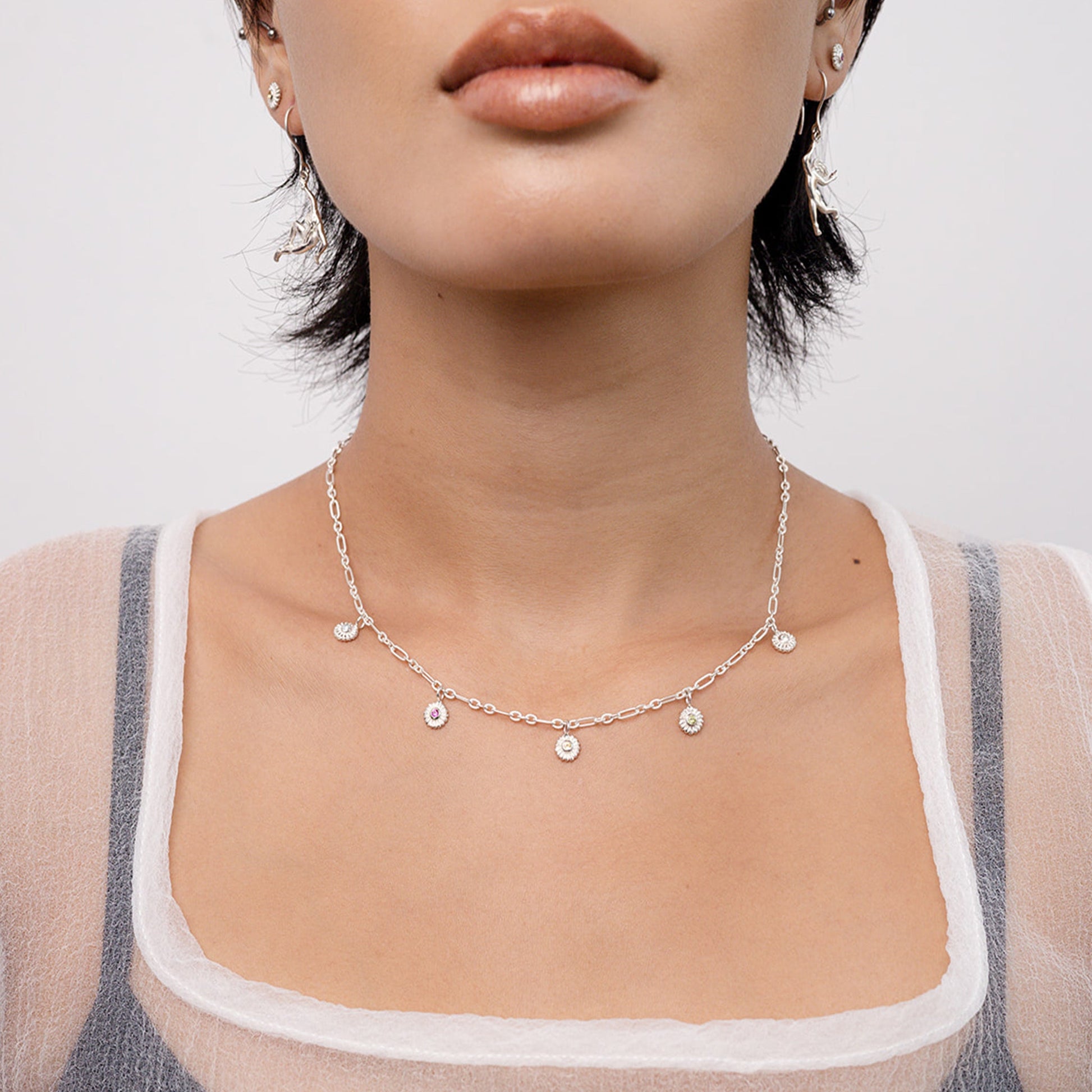 Mixed Gems Daisy Chain Flower Necklace - Hunt Of Hounds