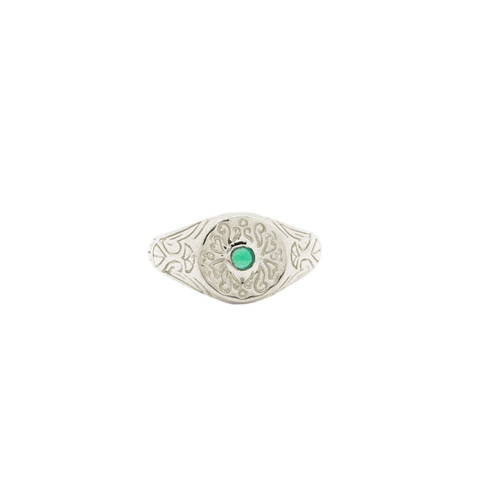 Hunt Of Hounds Chantilly Ring in Silver with Green Agate. Decorative plate design.